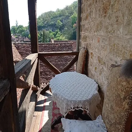 فندق مبيت وإفطار Maison Isaure Cirq Lapopie